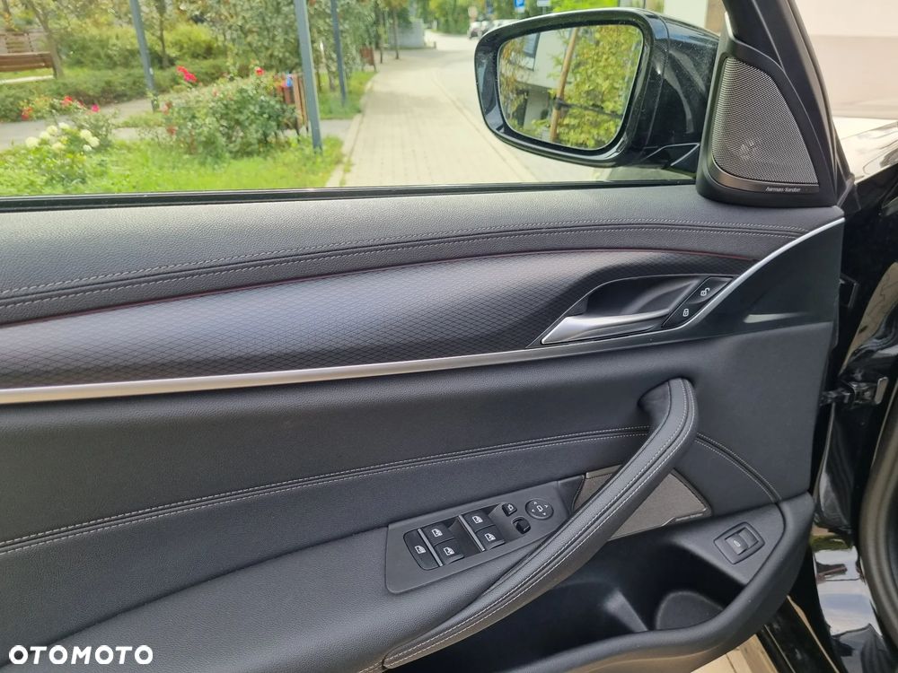 BMW Seria 5 520d xDrive MHEV M Sport sport - 9