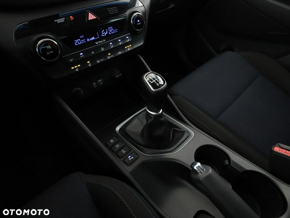 Hyundai Tucson 2.0 CRDI Comfort 4WD - 30