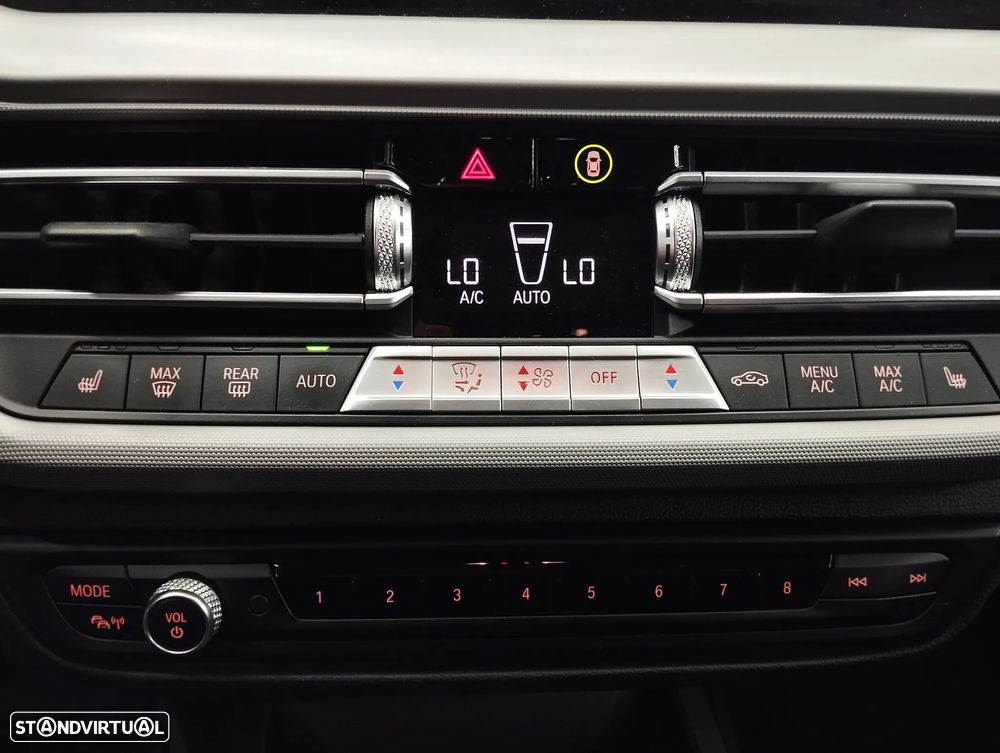 BMW 116 i Advantage - 32