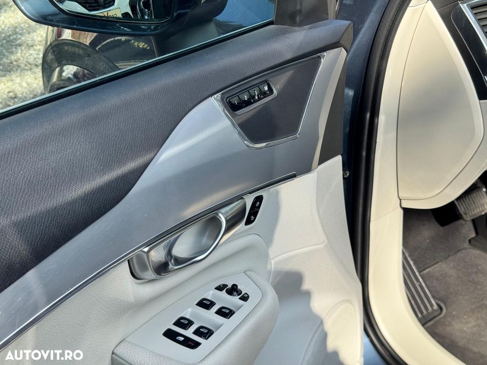 Volvo XC 90 D5 AWD Inscription - 10