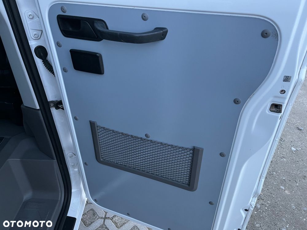 Volkswagen Crafter - 36