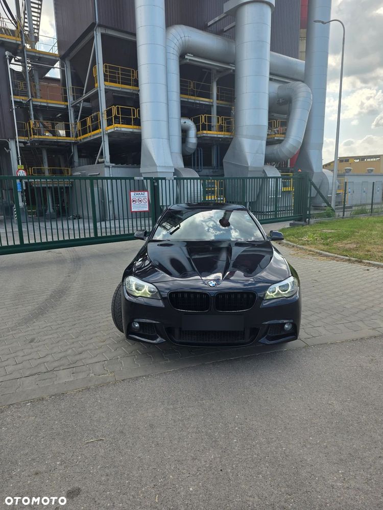 BMW Seria 5 550i Sport-Aut - 1