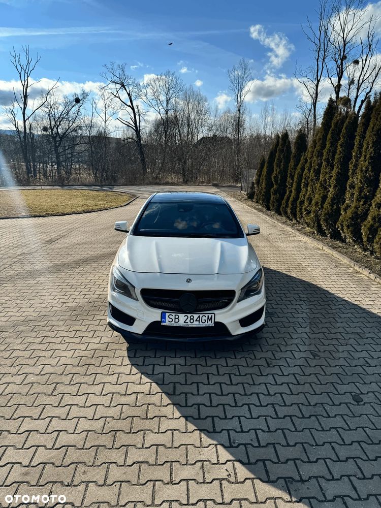 Mercedes-Benz CLA AMG 45 4Matic 7G-DCT - 3