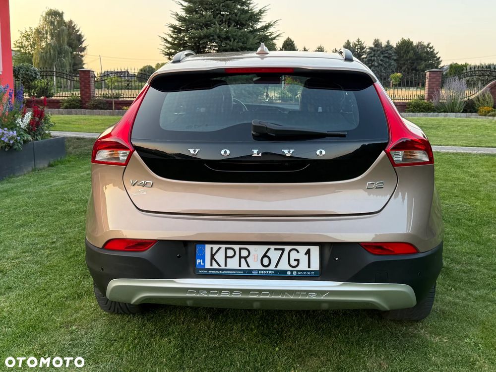 Volvo V40 Cross Country D2 Drive-E Momentum - 3