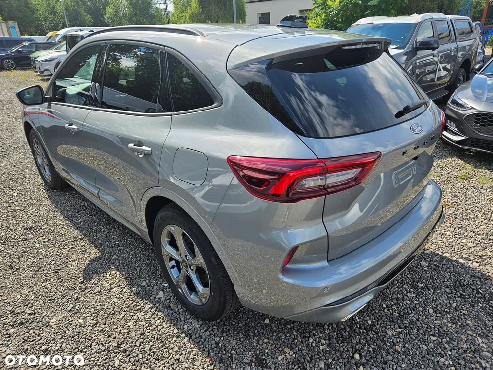 Ford Kuga 1.5 EcoBoost FWD ST-Line - 12