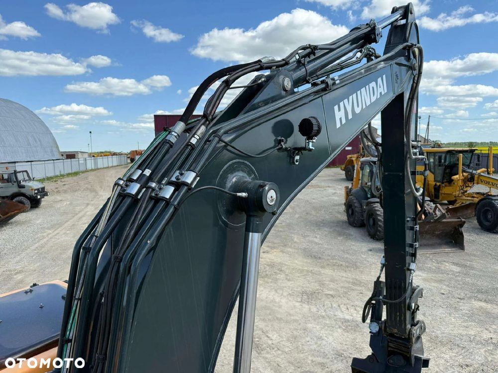 Hyundai HX 140 A L - 20
