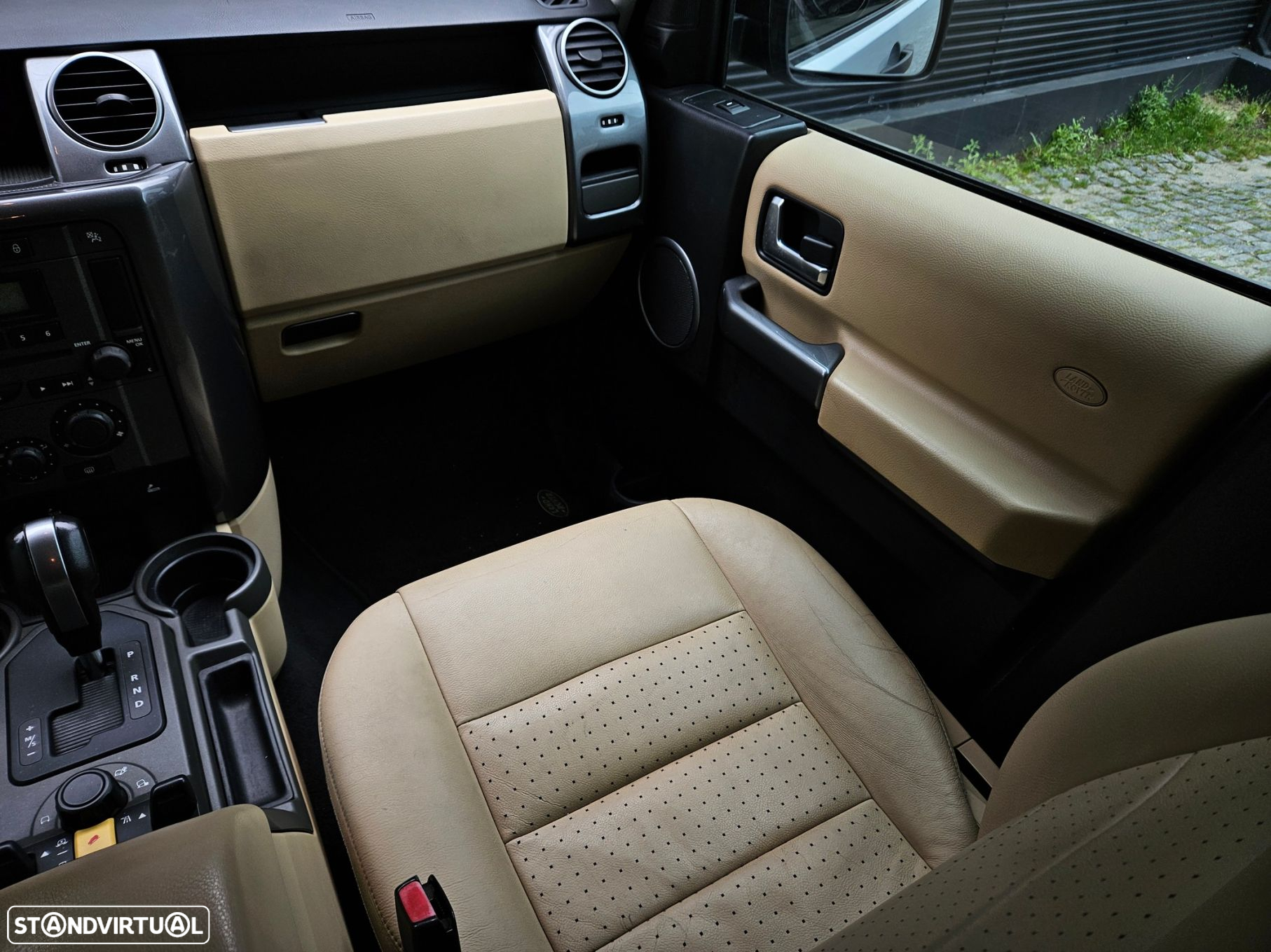 Land Rover Discovery - 30