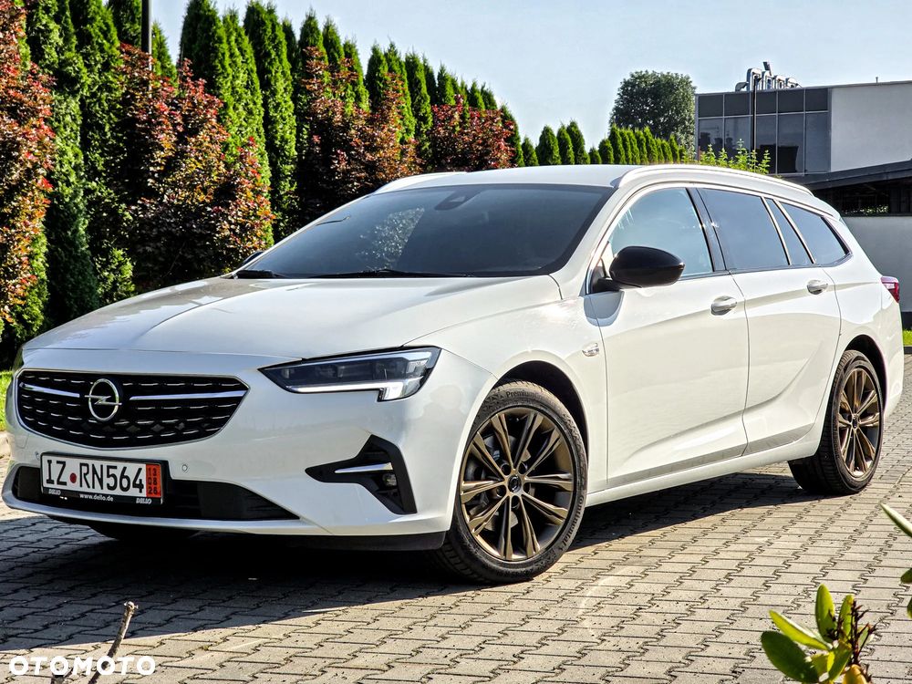 Opel Insignia - 1