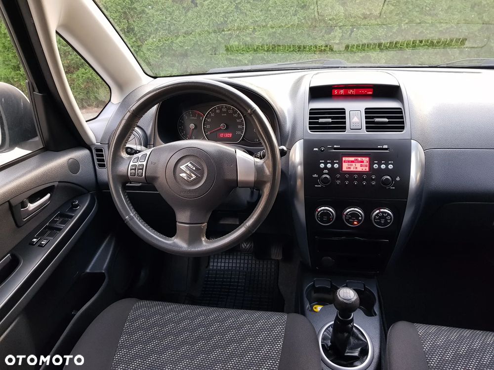 Suzuki SX4 - 13