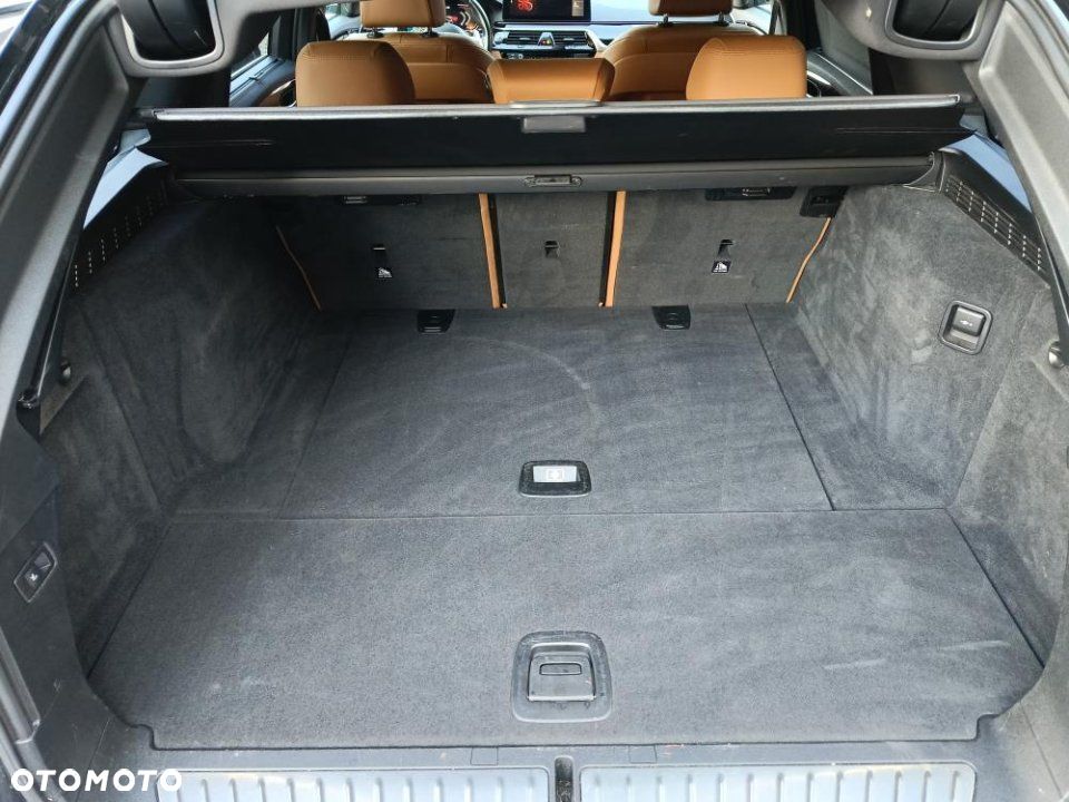 BMW Seria 5 - 21