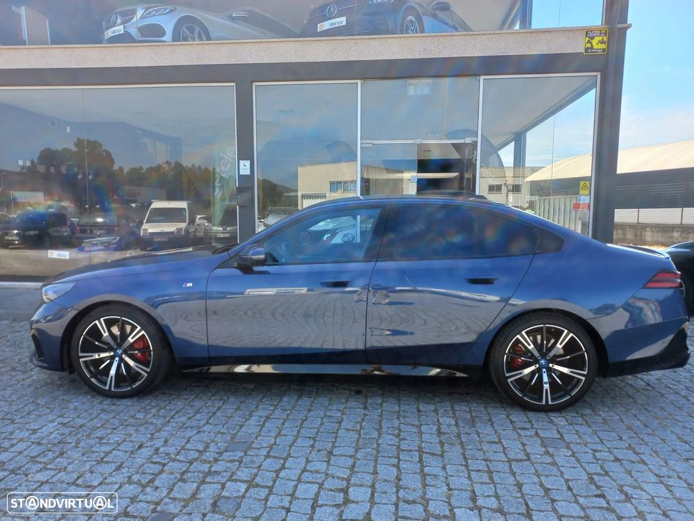 BMW i5 eDrive40 Pack Desportivo M - 3