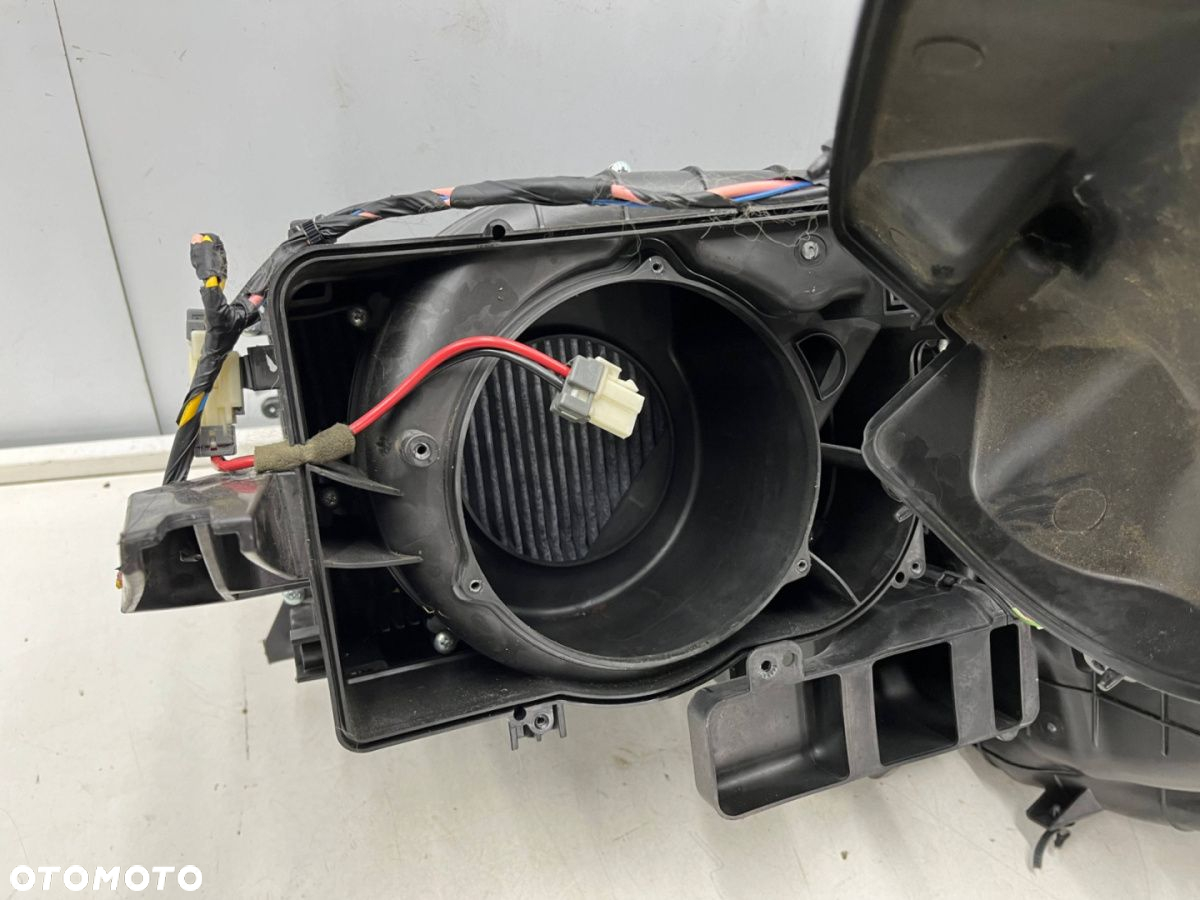 Nagrzewnica Hyundai i30 I FD 07-12r. wersja z KLIMĄ obudowa chłodnicy wody parownik klimatyzacji - 13