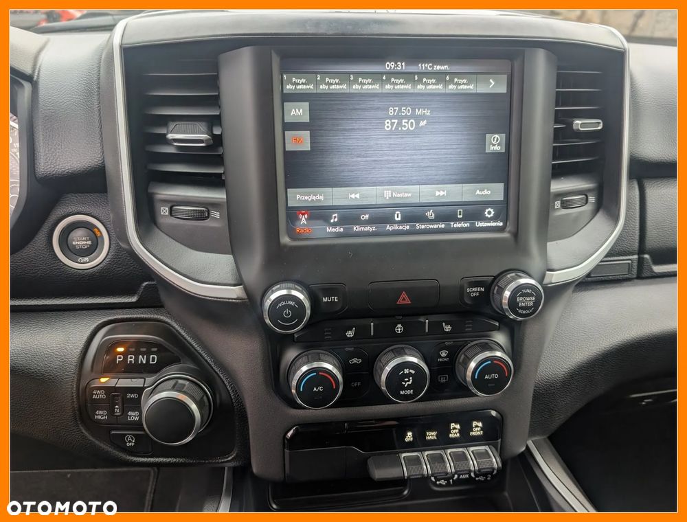 RAM 1500 Crew Cab Shortbed Bighorn - 21