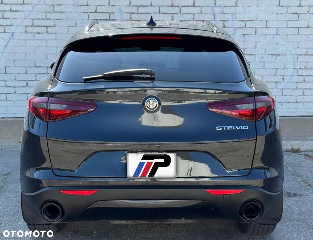 Alfa Romeo Stelvio 2.0 Turbo Sprint Q4 - 8