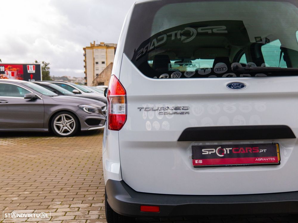 Ford Tourneo Courier 1.5 TDCi Ambiente - 30