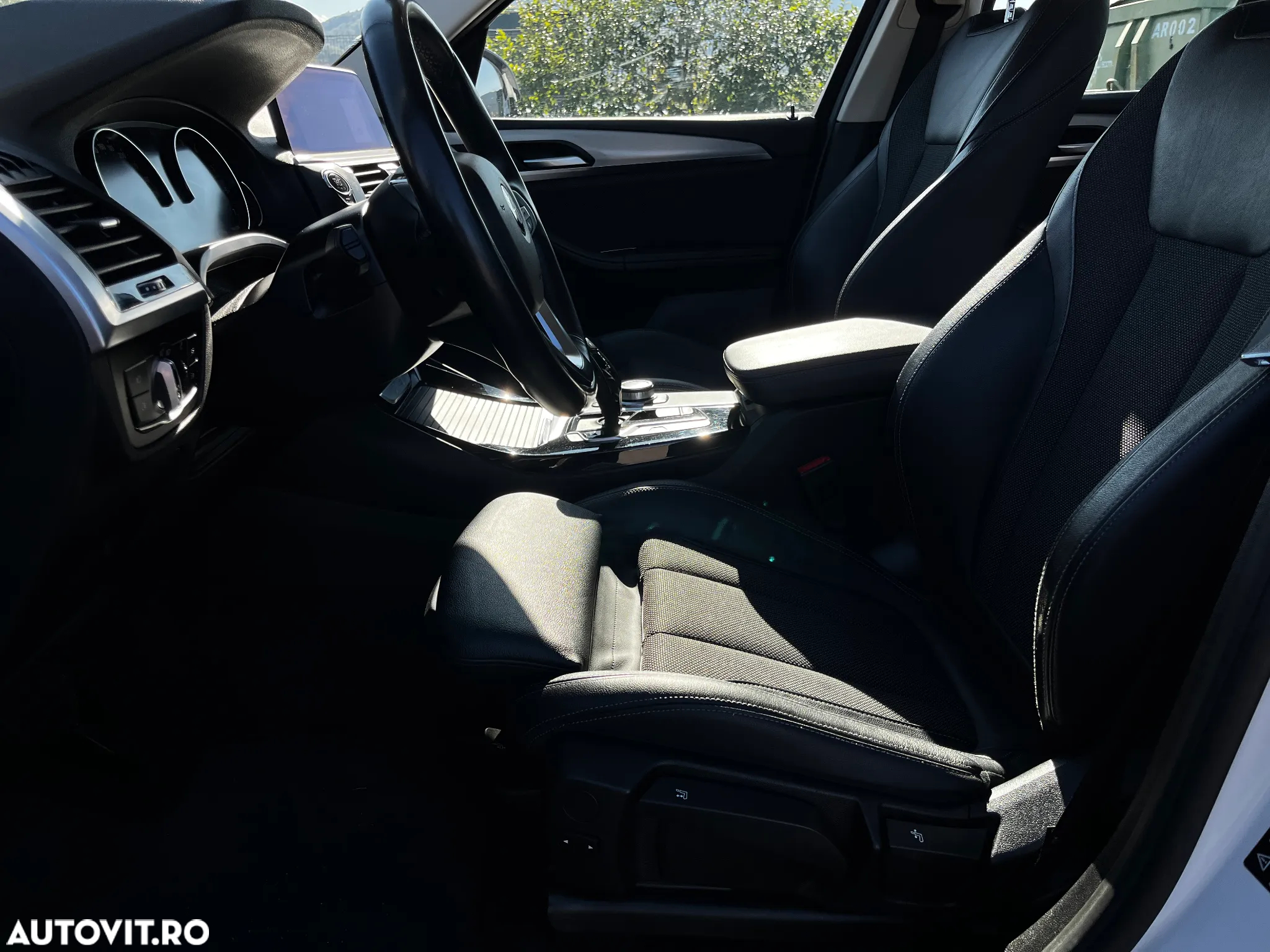 BMW X3 xDrive20i AT - 10