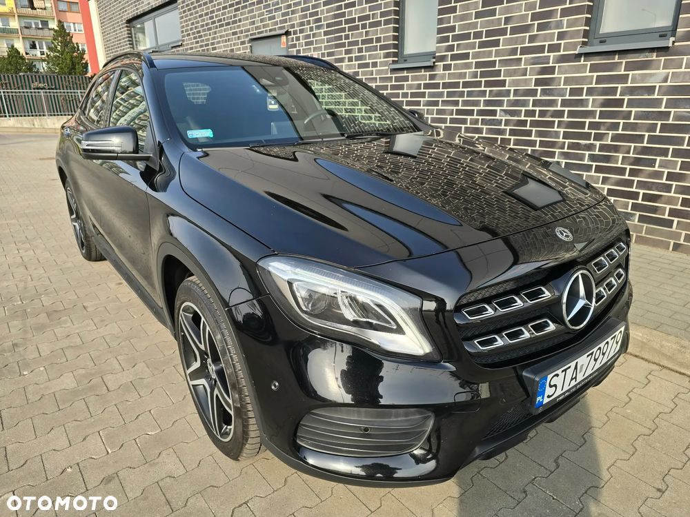 Mercedes-Benz GLA 200 7G-DCT AMG Line - 11