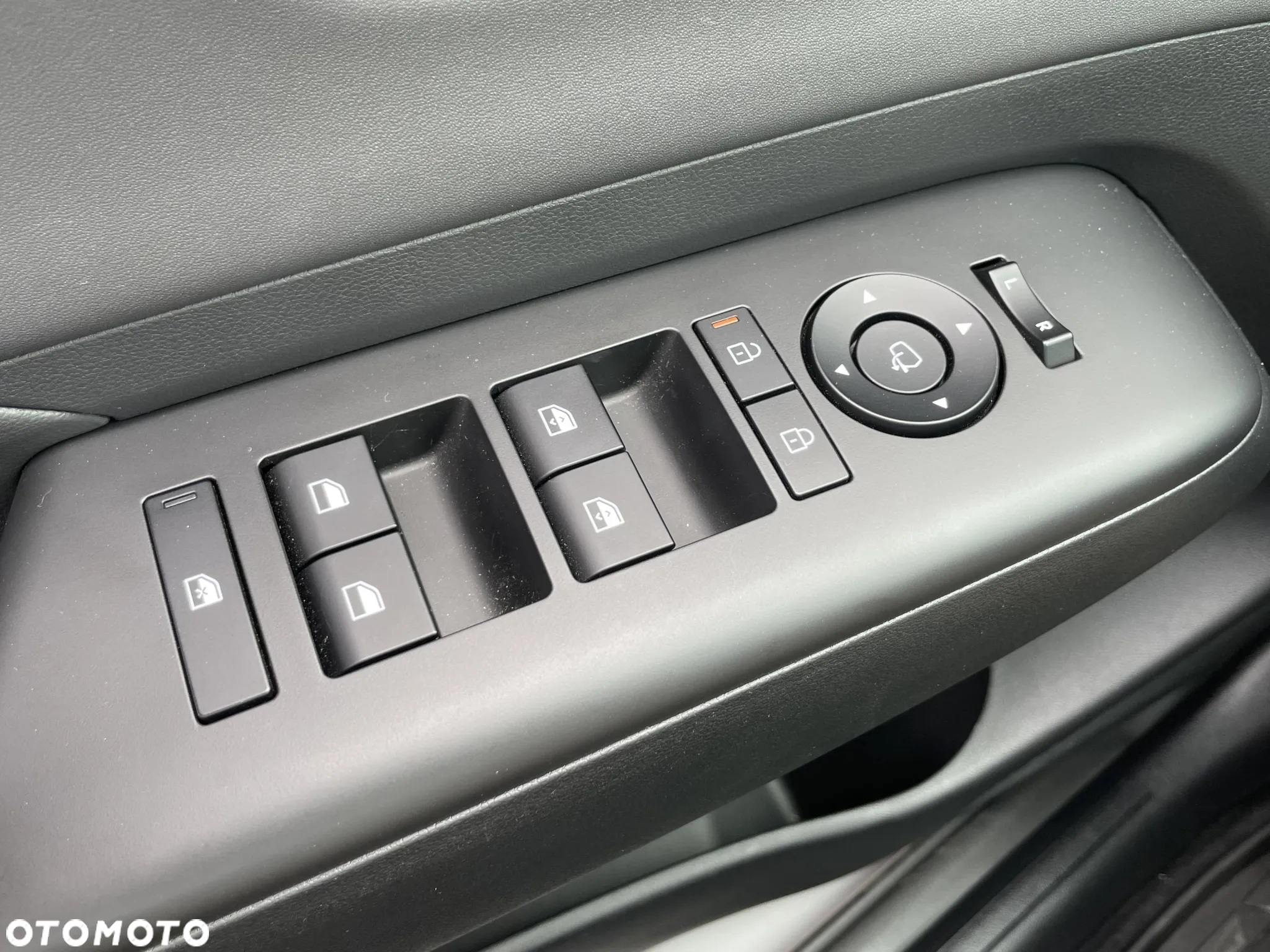 Hyundai Kona 1.6 GDI Hybrid Executive DCT - 28