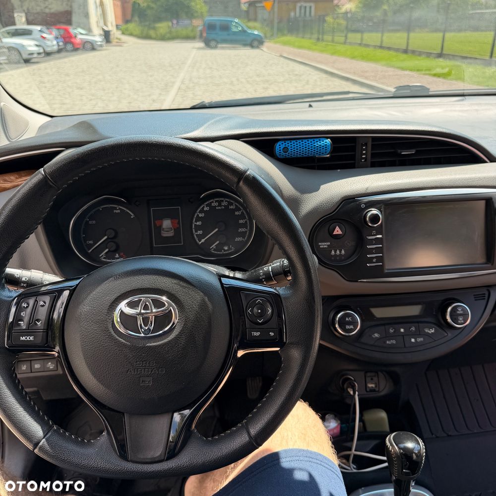 Toyota Yaris - 15