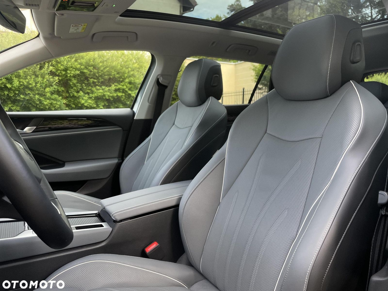 Volkswagen Passat 2.0 TDI EVO Elegance DSG - 13
