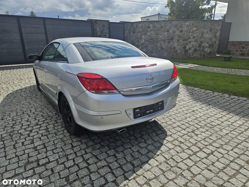 Opel Astra - 4