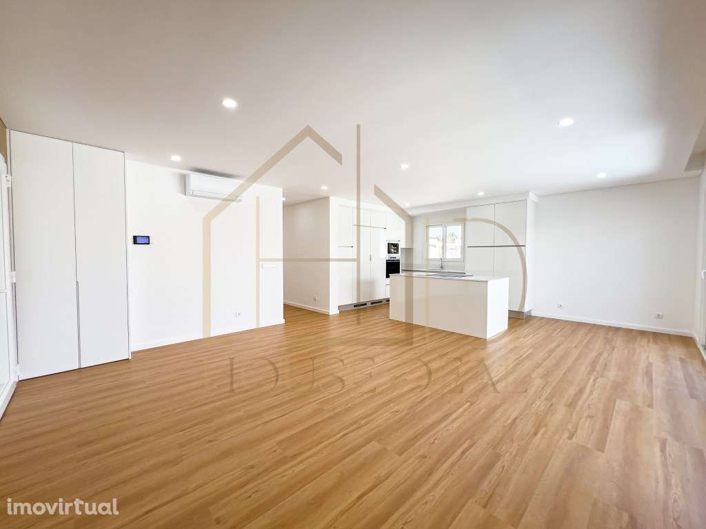 GRANDIOSA Moradia T4 com Pérgola. Fernão Ferro - Grande imagem: 2/45