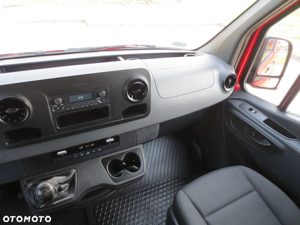 Mercedes-Benz SPRINTER L2H2  SALON POLSKA NISKI PRZEBIEG - 23