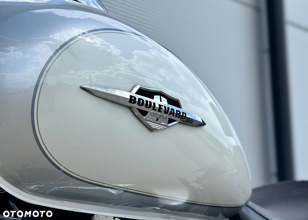 Suzuki VL 800 Volusia - Boulevard C50 - 14