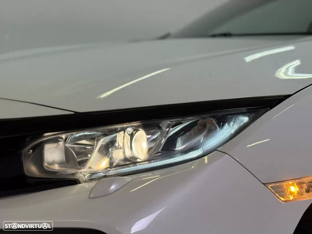 Honda Civic 1.0 i-VTEC Executive Premium - 15