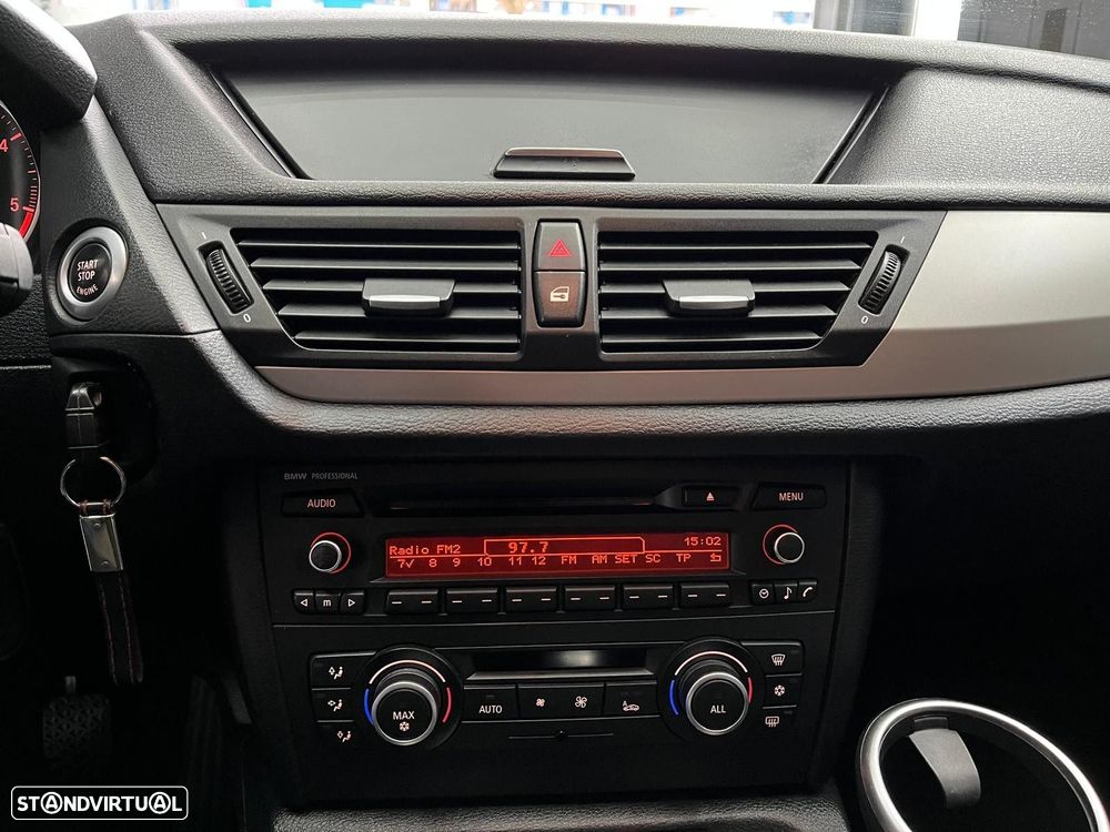 BMW X1 18 d sDrive - 15