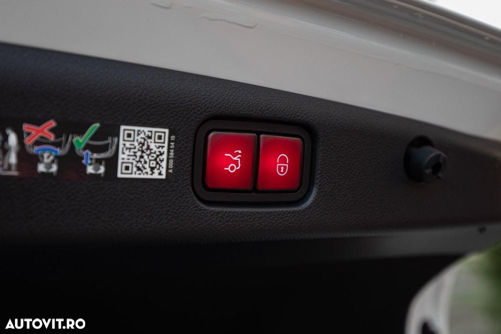 Mercedes-Benz E - 28