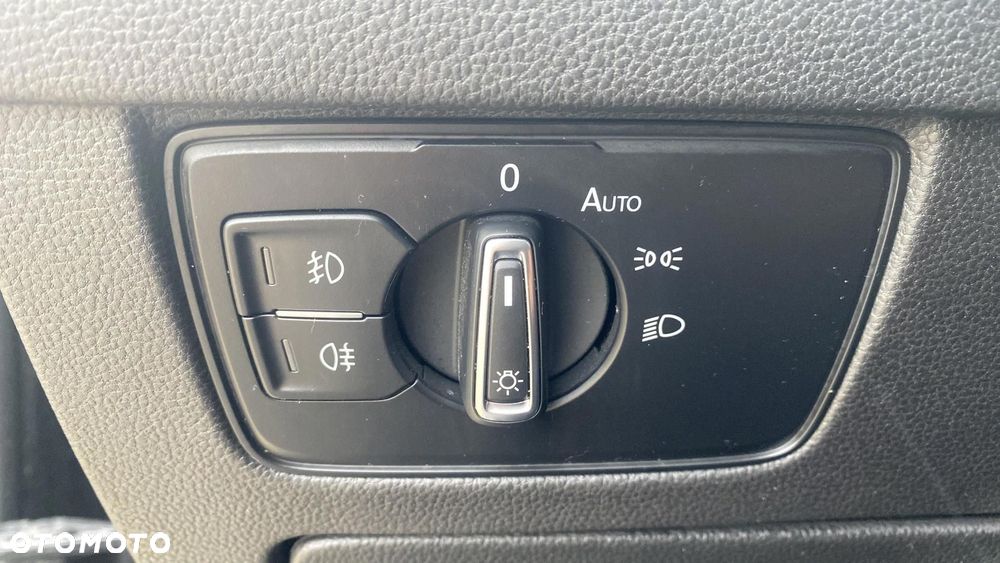 Volkswagen Passat 2.0 TDI EVO Business DSG - 23