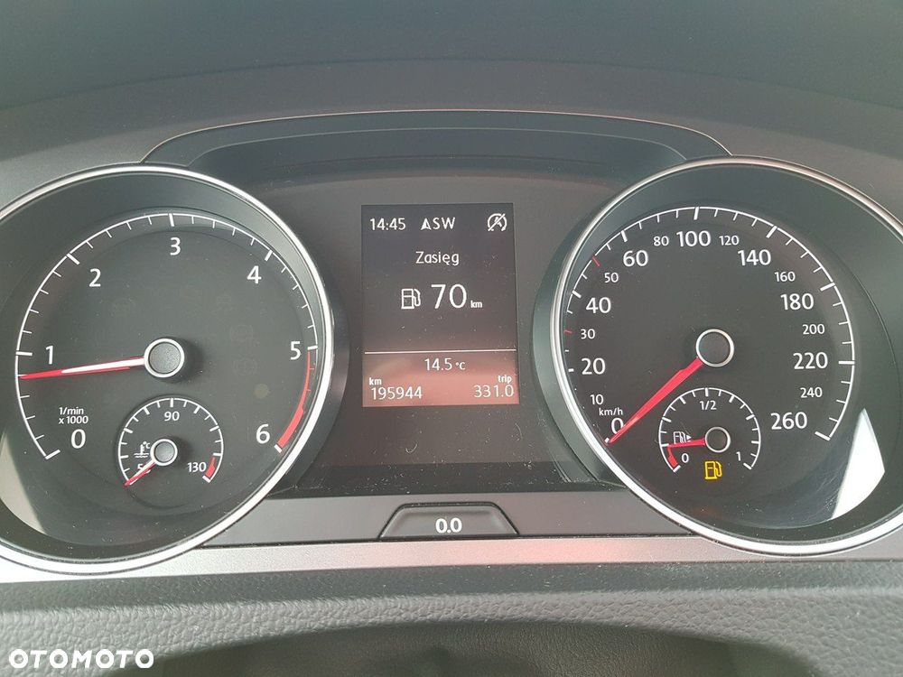 Volkswagen Golf 1.6 TDI BlueMotion Technology Lounge - 21