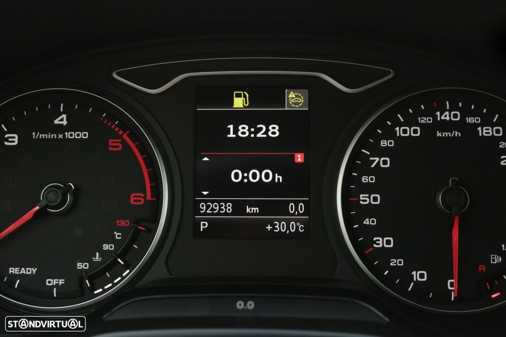 Audi Q2 30 TDI S line S tronic - 37