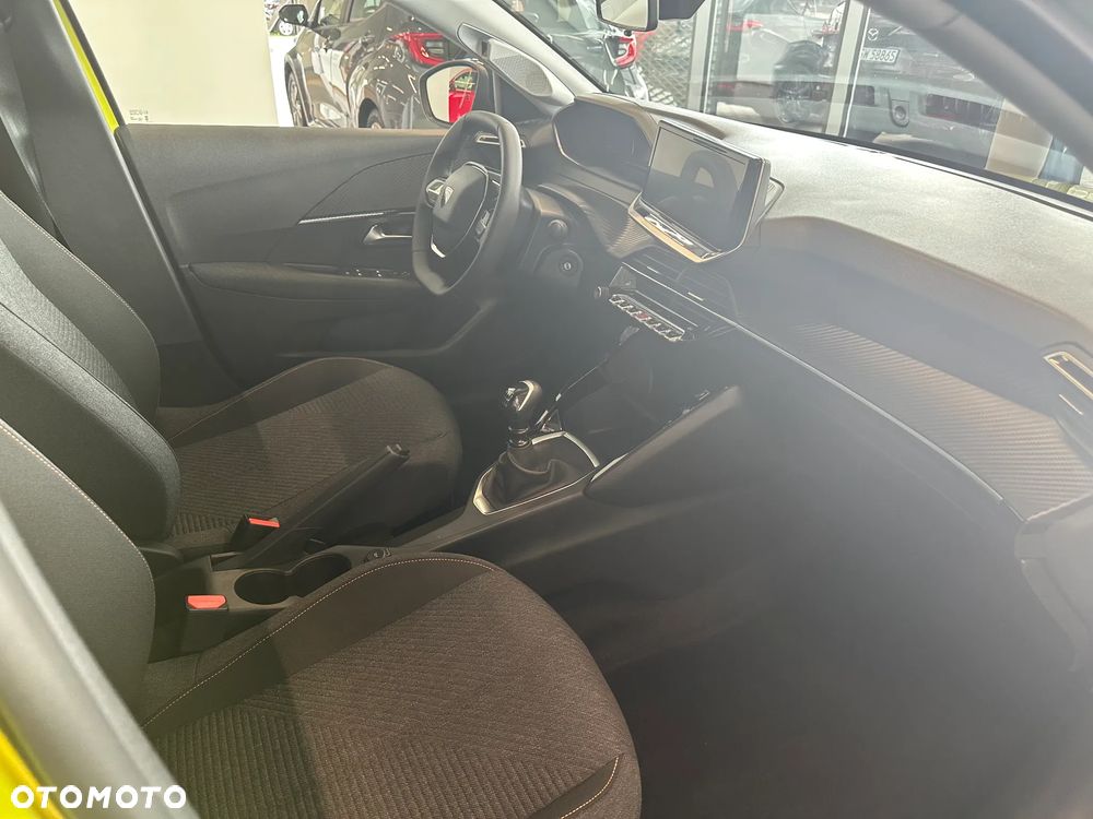 Peugeot 208 - 20