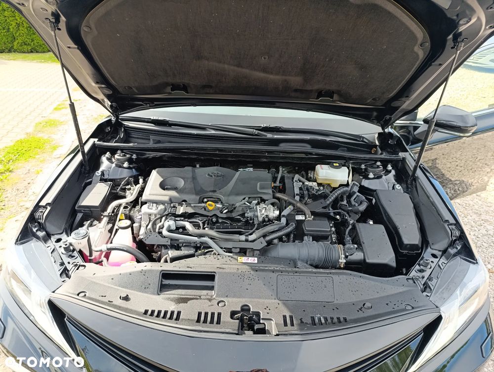 Toyota Camry 2.5 Hybrid Comfort CVT - 25