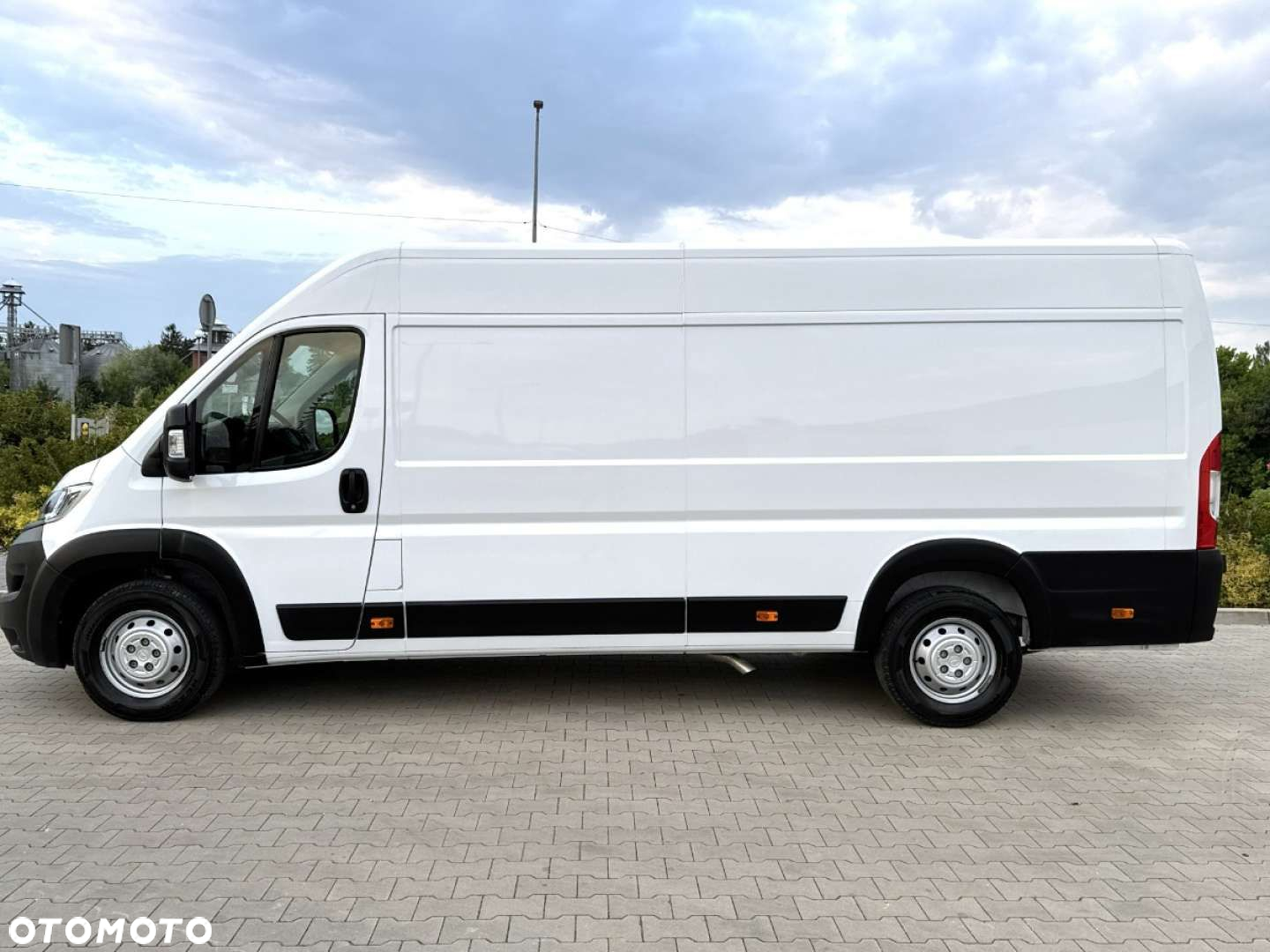 Opel Movano - 11