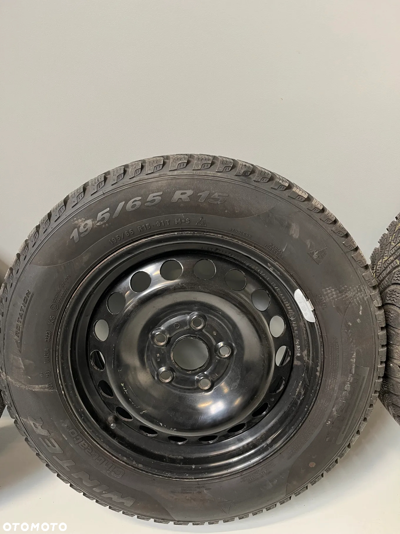 FELGI STALOWE VOLKSWAGEN ,SEAT , AUDI , SKODA 6JX15 H2 ET 43 - 3