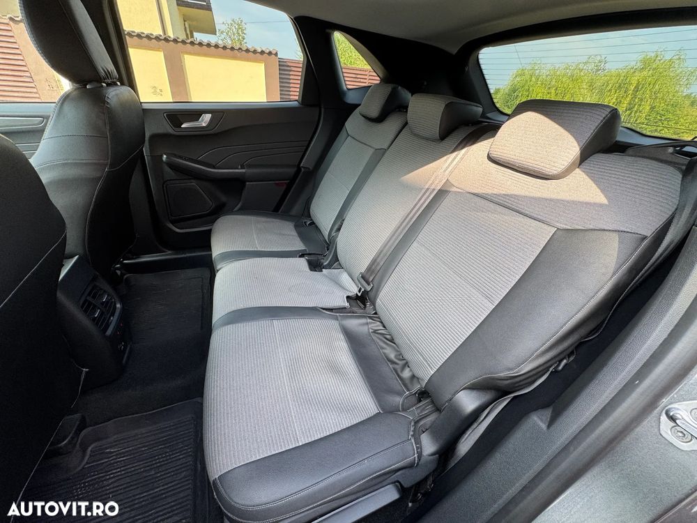 Ford Kuga - 15