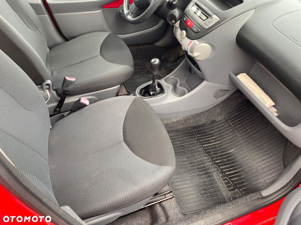 Toyota Aygo City - 34