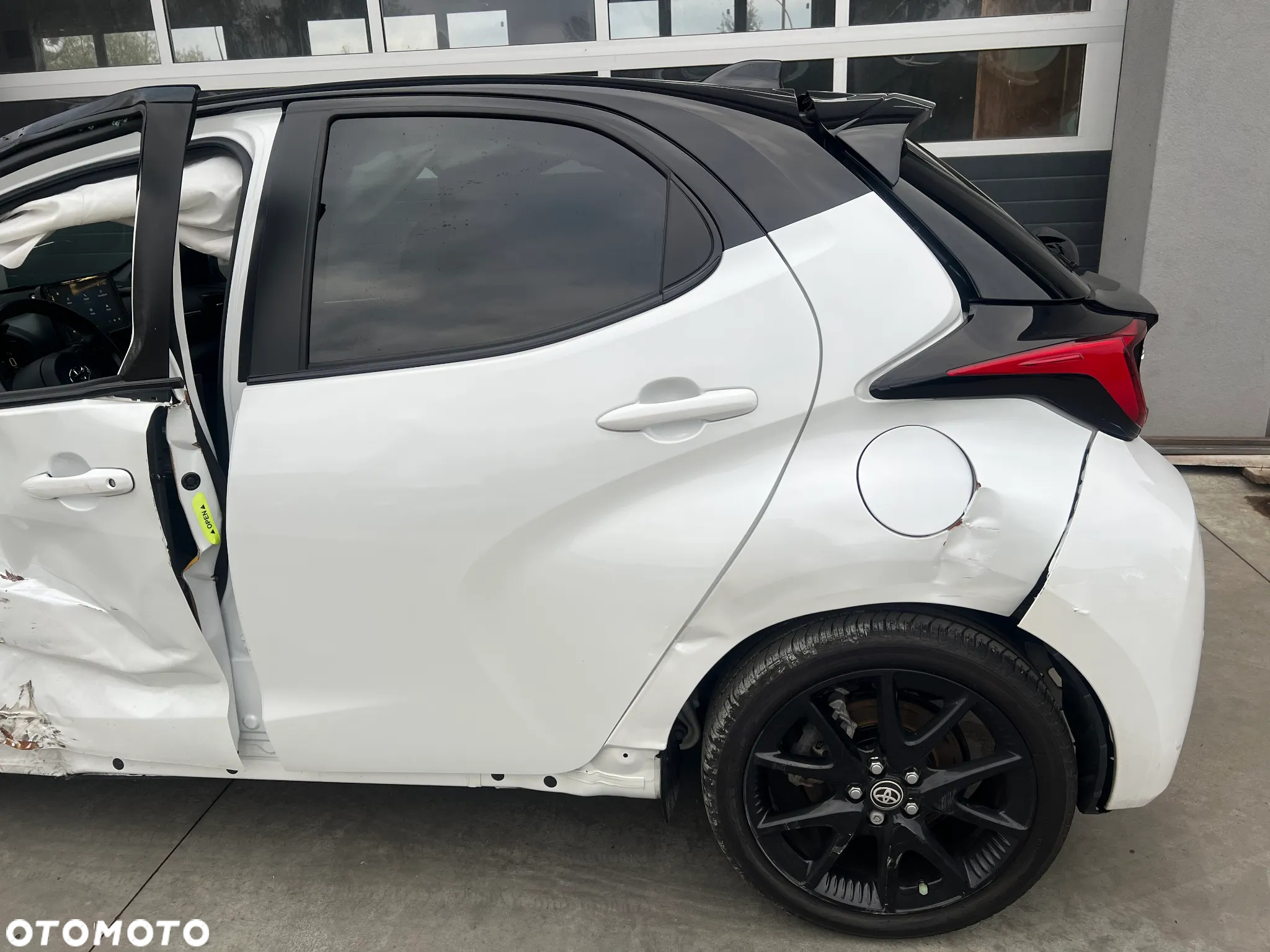 Toyota Yaris Hybrid 1.5 Style - 20