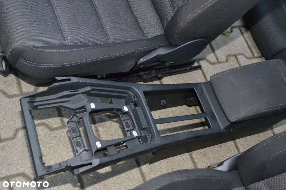 VW PASSAT B8 KOMBI FOTELE KANAPA BOCZKI TUNEL KOMPLET ZESTAW ERGOCOMFORT - 15