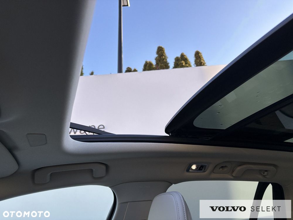 Volvo V60 Cross Country - 11