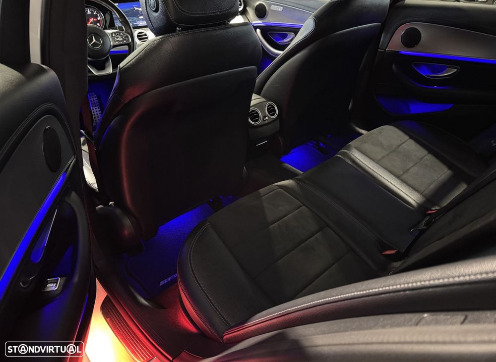 Mercedes-Benz E 300 de AMG Line - 22