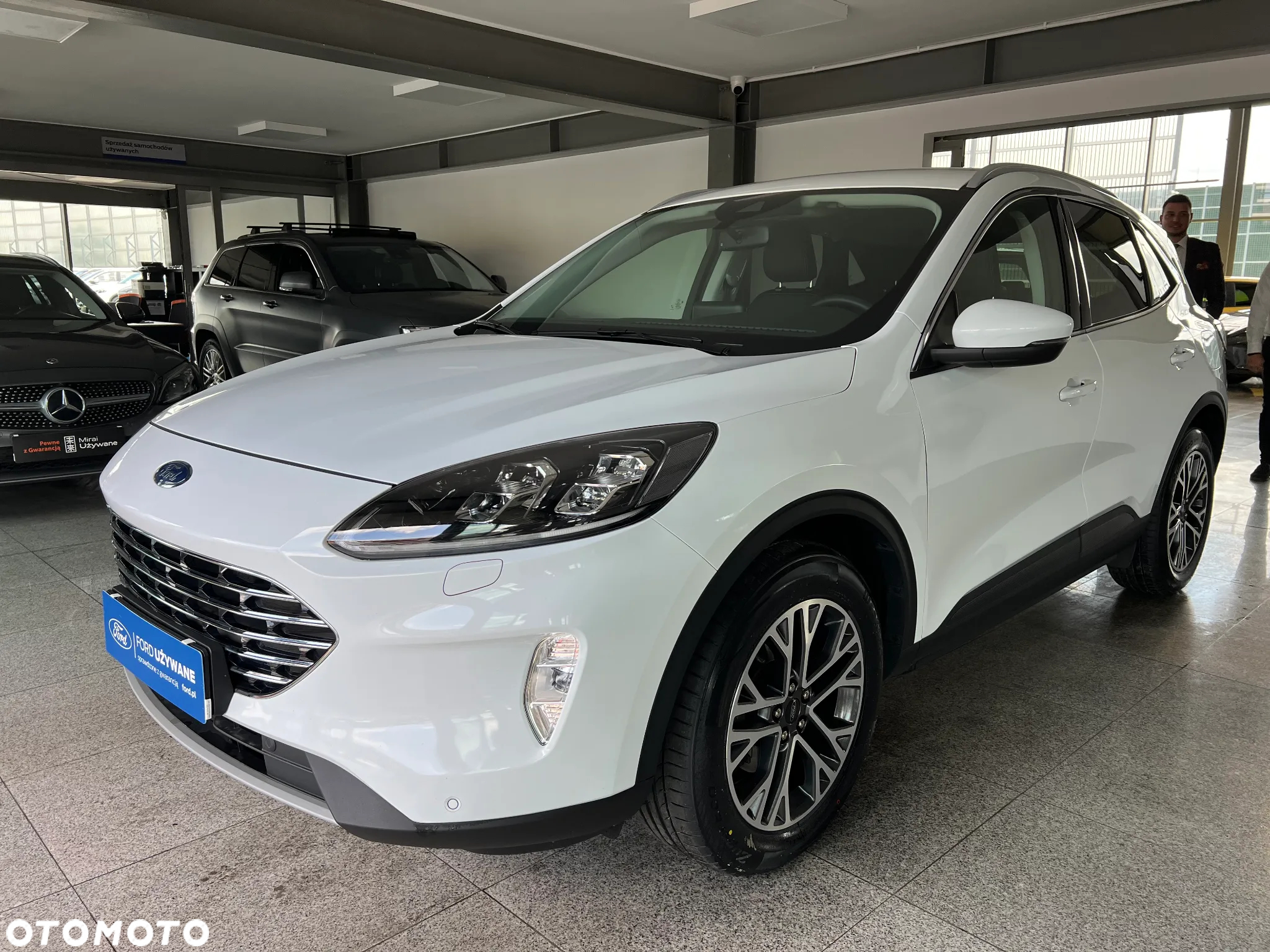 Ford Kuga 1.5 EcoBoost FWD Titanium - 6