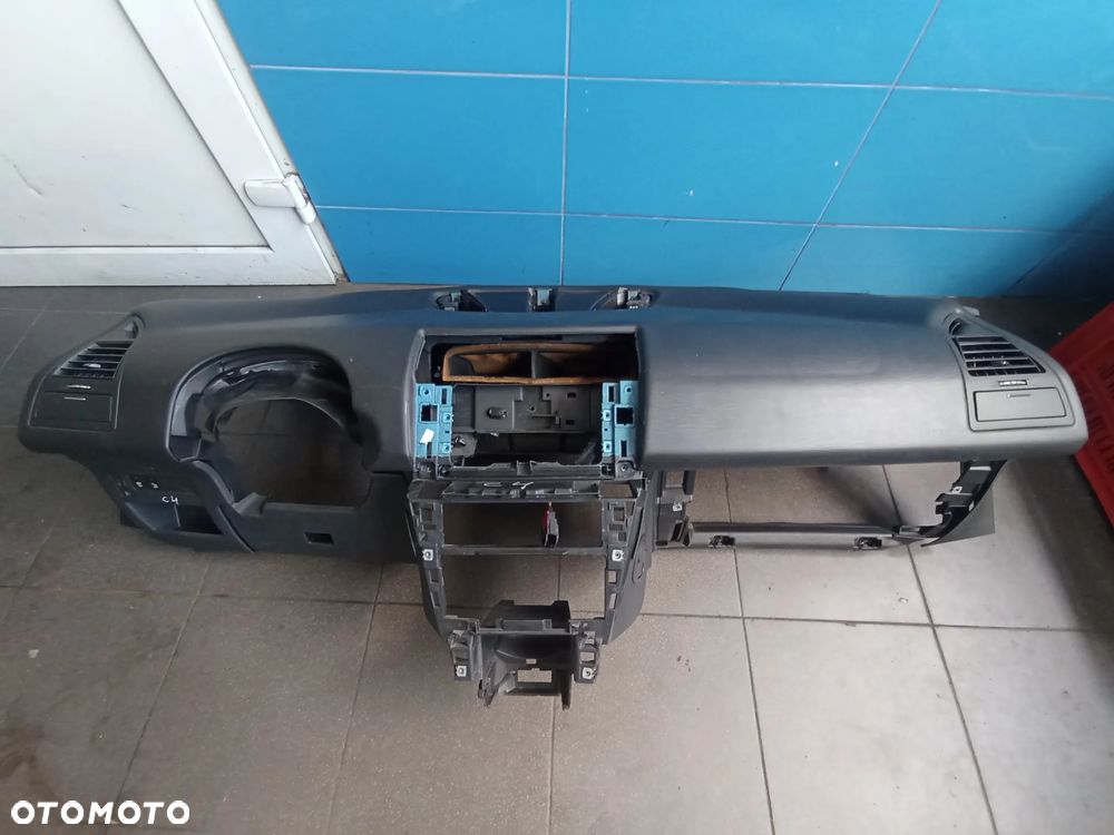 Deska rozdzielcza konsola Citroen C4 - 1