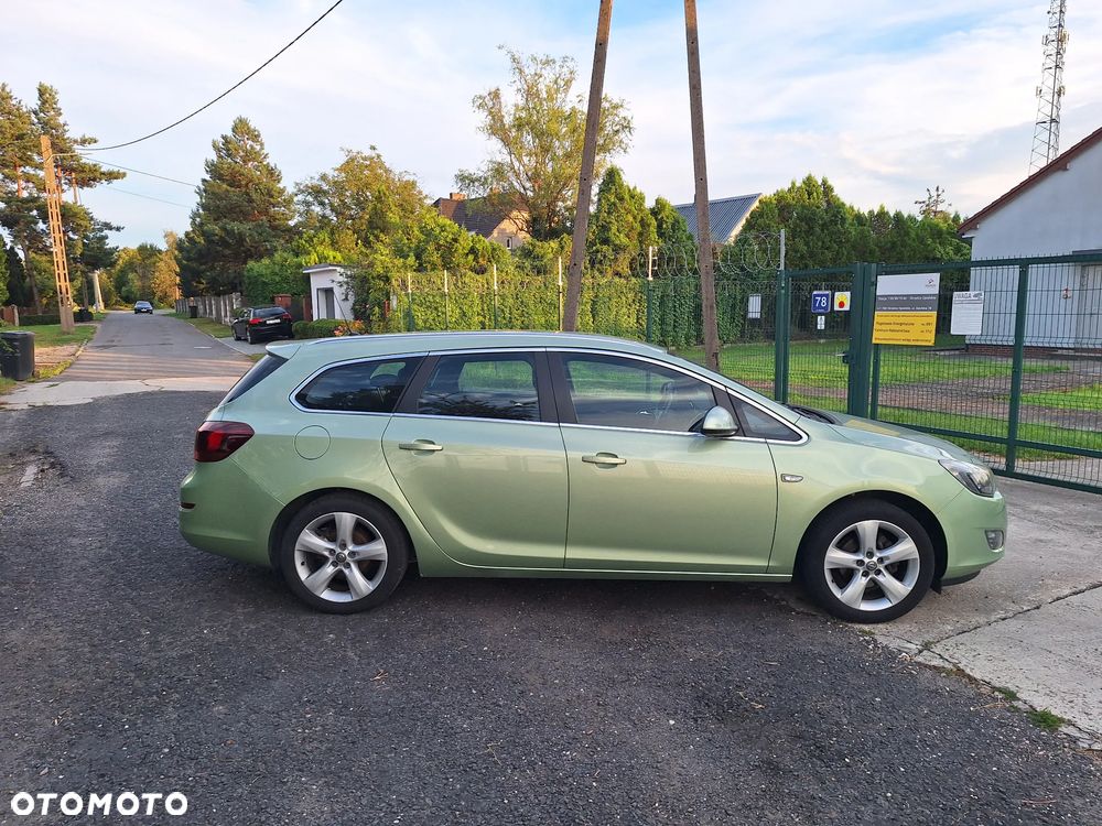 Opel Astra 1.4 T Cosmo - 13