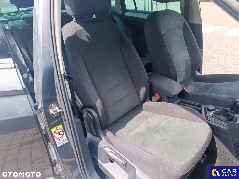 Volkswagen Tiguan - 33