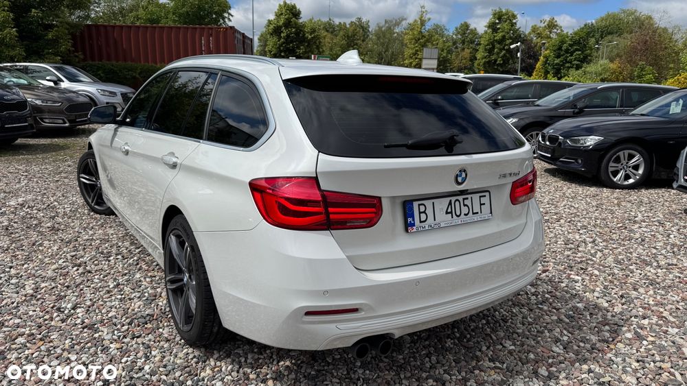 BMW Seria 3 320d Sport Line - 11