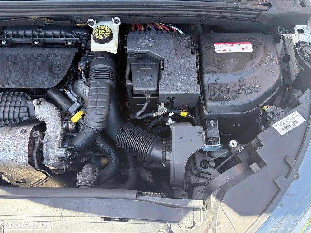Citroën C4 1.6 BlueHDi Feel EAT6 - 19